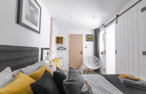 Bumblebee checkout 2pm Frome Longleat Aqua Sana Bath 5 people PRIVACY - Foto 63