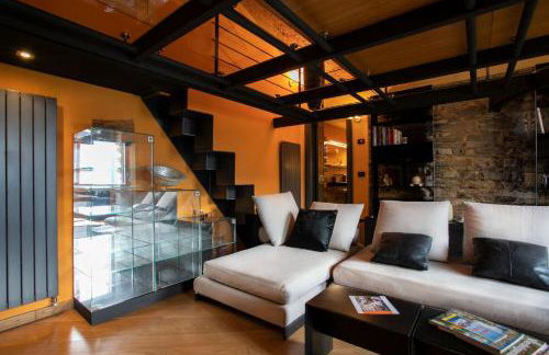 Secret Retreat With Lake View by Halldis - Foto 7