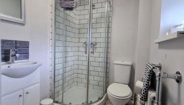 Picturesque 2 Bedroom Miners Cottage Near Bike Park Wales & Brecon Beacons - Foto 4