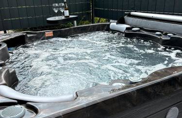 Lux Apart - Apartamenty z jacuzzi i sauną nad Wisłą - Photo 4