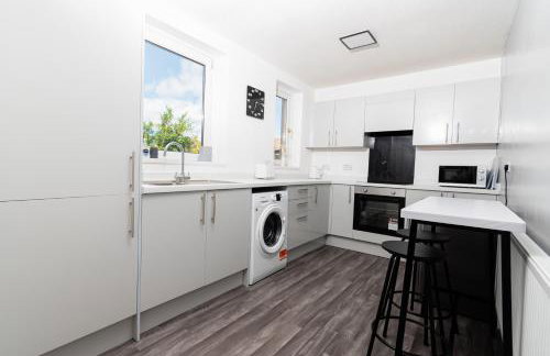 Greenbourne - 4 bedrooms Sleeps 8 free parking - Foto 20