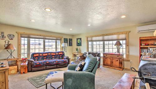 Stunning San Ysidro Homestead with Large Porch! - Foto 4