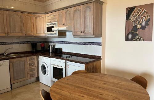 Fantástico Apartamento con vistas al mar zona Club la Costa Castillo Fuengirola - Photo 13