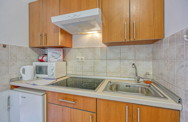 Seaview Apartment in Pasman A1 - Photo 5