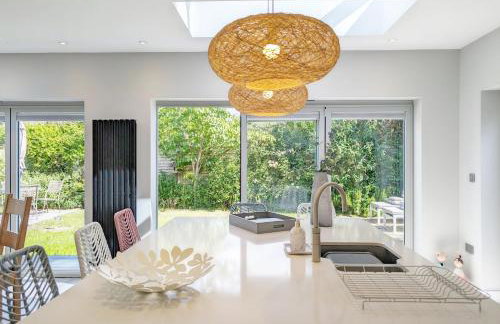 One Elms Way - Sleeps 8 - West Wittering - Foto 19