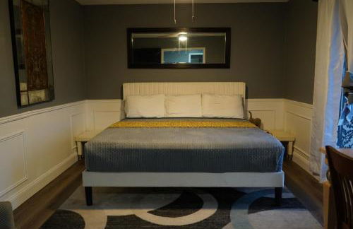 Stylish 4BR Prime Location Close to All! - Foto 26