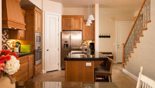 High end furnishings at Zion's Gate 2 - Photo 5