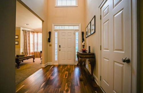 Modern 5BR Retreat with Office Fully Furnished - Foto 5