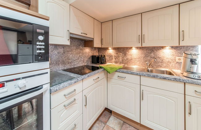 Characteristic Holiday Home in Cherain With Balcony - Foto 44