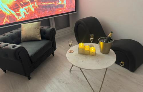 Loveroom de luxe avec jacuzzi sauna vapeur écran 300 cm - Foto 36