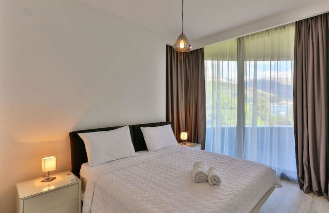 ROYAL GARDENS Apartments - Photo 44