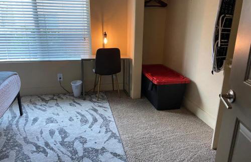 Stylish King 1BR 8 Min to Downtown Pool Gym & Parking 04 - Foto 19