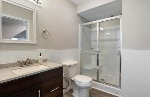 New! 2 Homes-Firepit, Hot Tub, Huge Yard and Dock - Foto 34