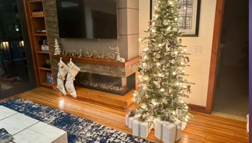 Ski In/Out - Zalanta - Great Location- 2 Hot Tubs - Heated Pool - Photo 2