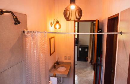 Ecocasa azul - Chalé na mata - Foto 41