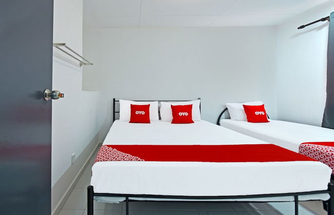 OYO 90493 JL Homestay - Foto 18