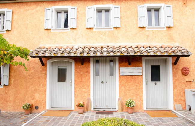 Home set in Olive Grove With Stunning Views - Foto 41