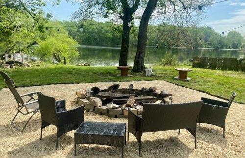 Lakefront on Main - Foto 1