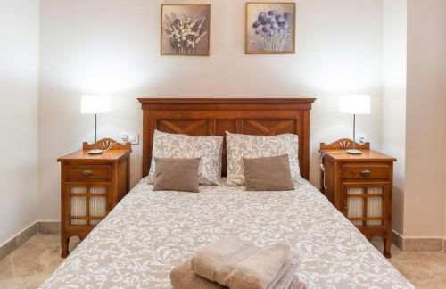 Keywise Perfect location next to María Zambrano STATION, central , beach ,pool and free Parking - Foto 27