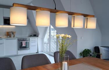 Livora Living - Stilvolles DG-Apartment an der Fußgängerzone - 2 Schlafzimmer - Foto 7