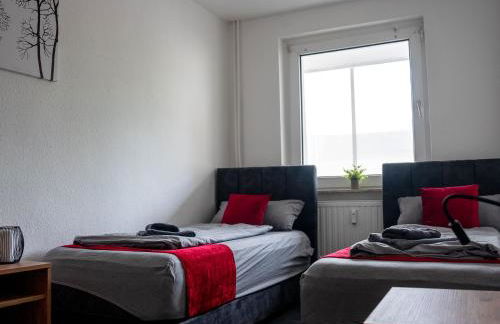 Livemore24 - Apartment 4 in Duisburg WLAN - Smart-TV - 24-7 Check-in und Küche - Photo 11