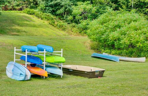 Haverhill Mtn Retreat Hike, Ski, Relax in Hot Tub - Foto 42