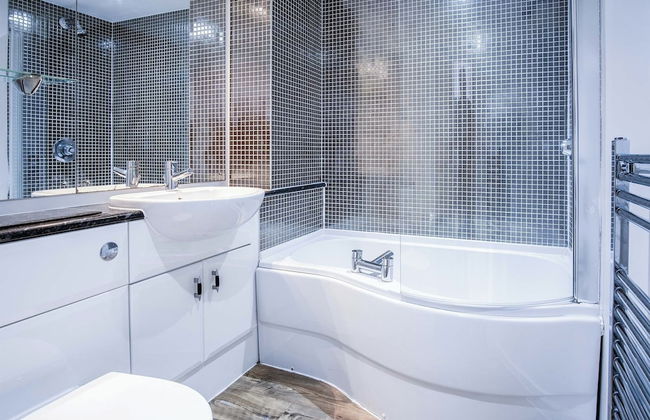 Skyline Duplex Penthouse - Llanelli - Foto 41