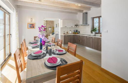 Pet Friendly Home In Barban With Sauna - Photo 27