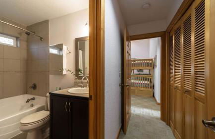 Coastal Getaway in Manzanita w Fire Pit, Guest House & Views Seagrove by Avantstay - Foto 56