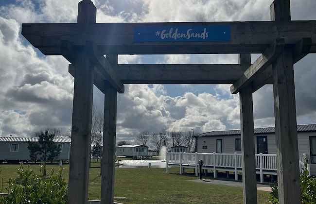 Premium Location - Sleeps 6 - Caravan on The Lakes - Foto 33