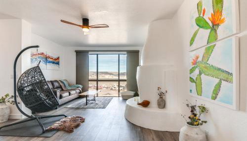 Lake Powell Views Adobe Townhome with Patio - Foto 3