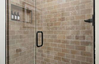 Quaint Cottage in DTown Lex, 15 mins to Horse Park - Photo 14