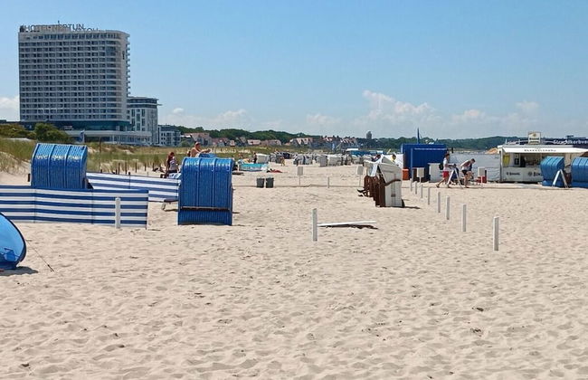 City Center Modern Retreat - Photo 18