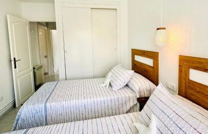 Bonito apartamento con piscina a 50 metros de la playa! - Photo 16