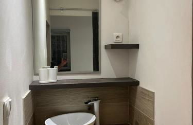 Bel appartement F2 rénové plein centre ville - Foto 7