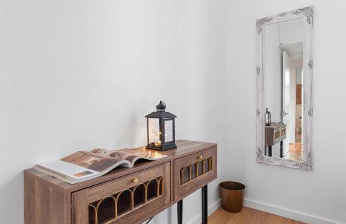 INTERIOR-DESIGN Apartment with HUGE Terrace - Photo 44