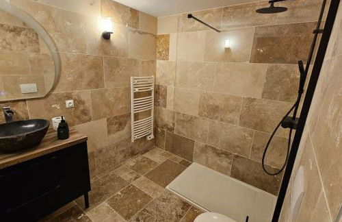 Studio cosy 32m2 independant dans maison - Foto 8