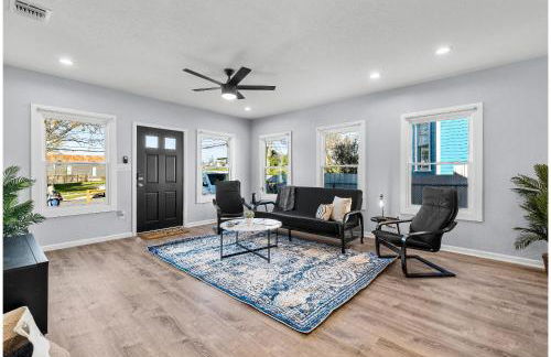 Inviting 4br/2.5ba Downtown Home With Ample Space! - Foto 12