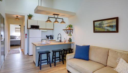 Pet-Friendly Oak Harbor Condo Walk to Lake! - Foto 4