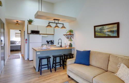 Pet-Friendly Oak Harbor Condo Walk to Lake! - Foto 4