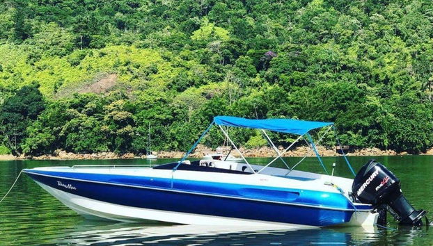 Ride on a speed boat