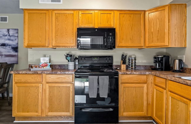 Willows Rest Retreat – Pool | Pool Table | Firepit - Foto 11