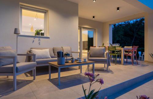 Villa Hidden with heated pool - Foto 10