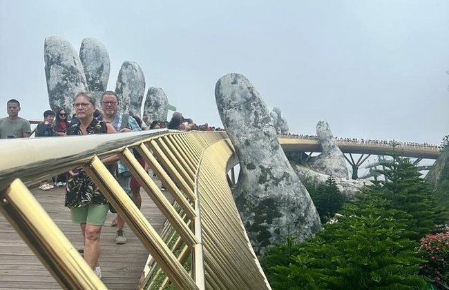 Ba Na Hills und Golden Bridge Tagestour - Foto 3