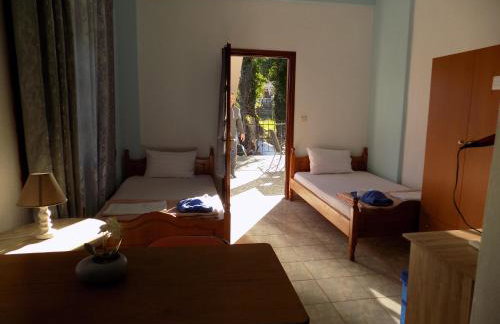 Fanis Rooms - Foto 18