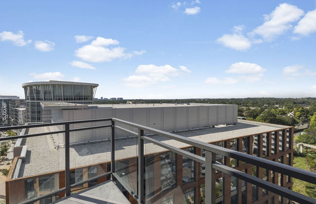 Placemakr Marymount Ballston - Photo 56