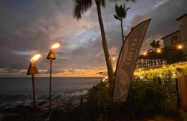 Direct oceanfront Magic Sands beach condo - Pool, AC, 2B2B, sleeps 6 - Foto 31