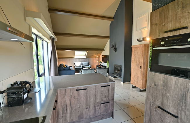 Apartment in Belgium With Bubble Bath - Photo 5