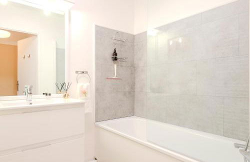 Agapé by Kleidos -Disney à 10min, T2 , 4P, Parking gratuit et terrasse - Foto 10