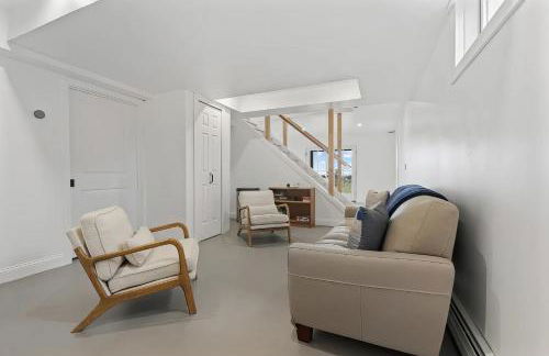 Cuttyhunk Waterfront - Private Beach & Patio - Foto 15